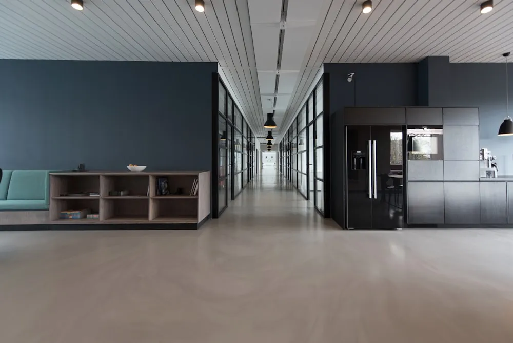 Espace de travail moderne et épuré