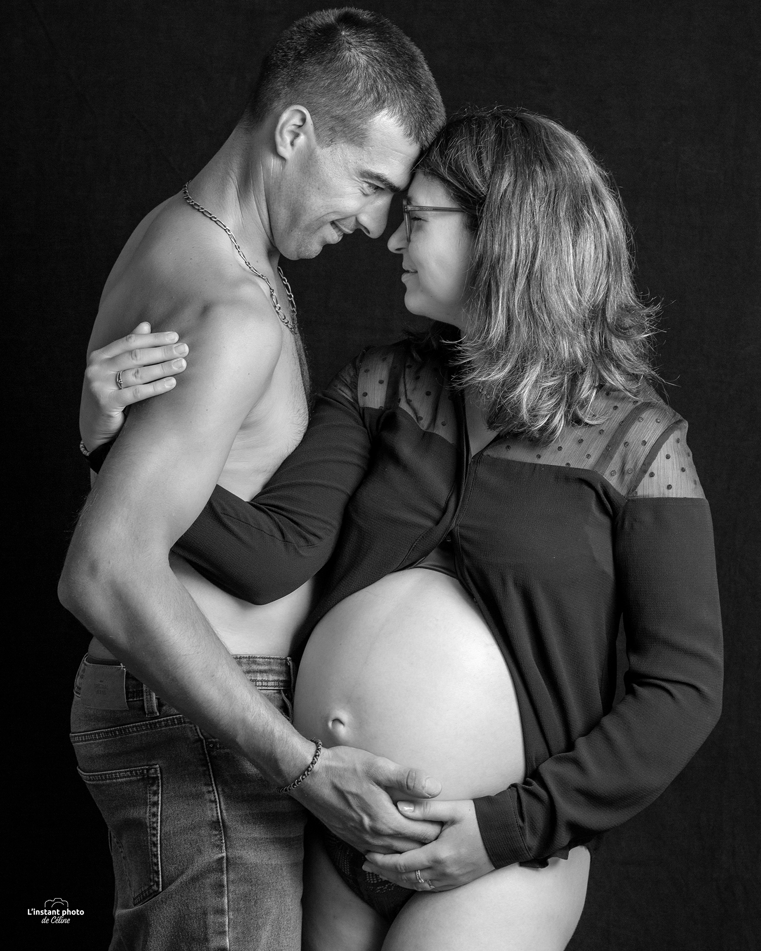 La séance qui immortalise la future vie de parents